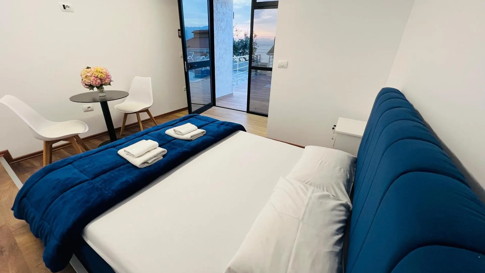 Guest house Iart Residence Shiroka