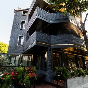 La Boutique فندق تيرانا