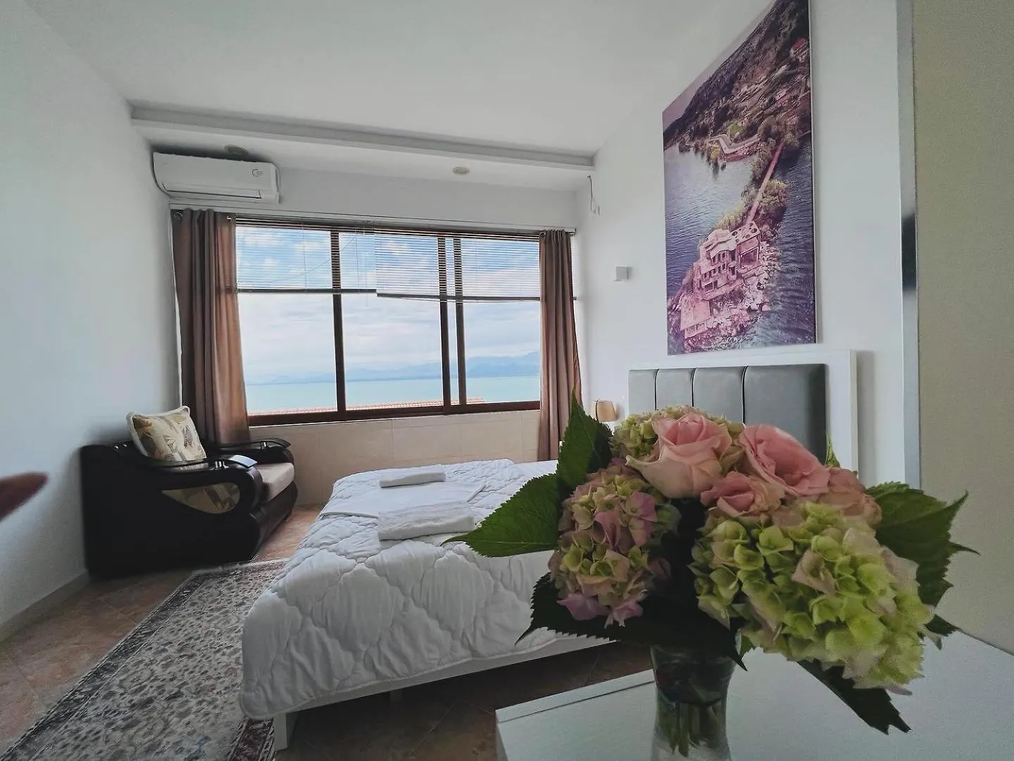 Iart Residence Shiroka Albania