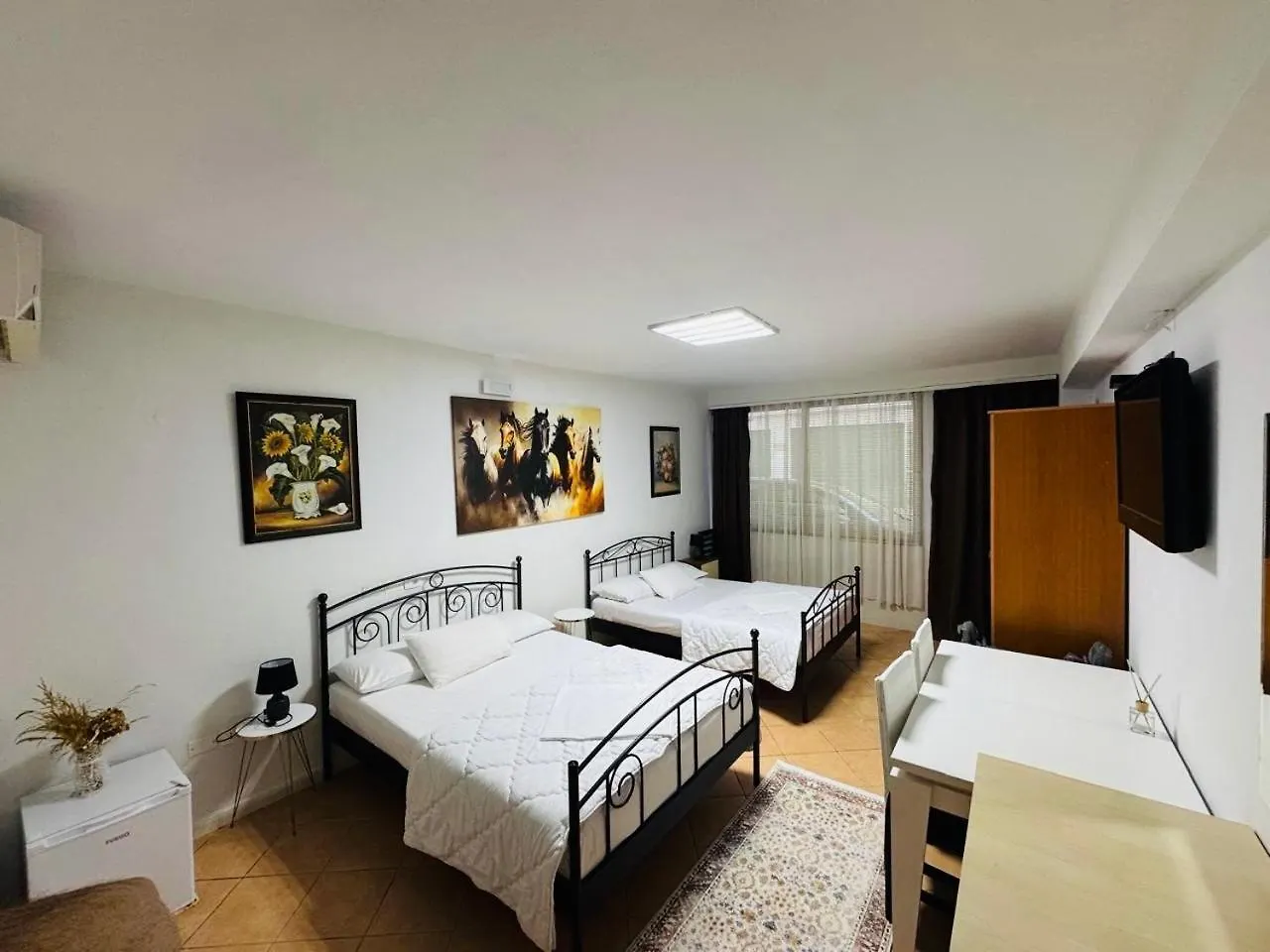 Iart Residence Široka 0*,